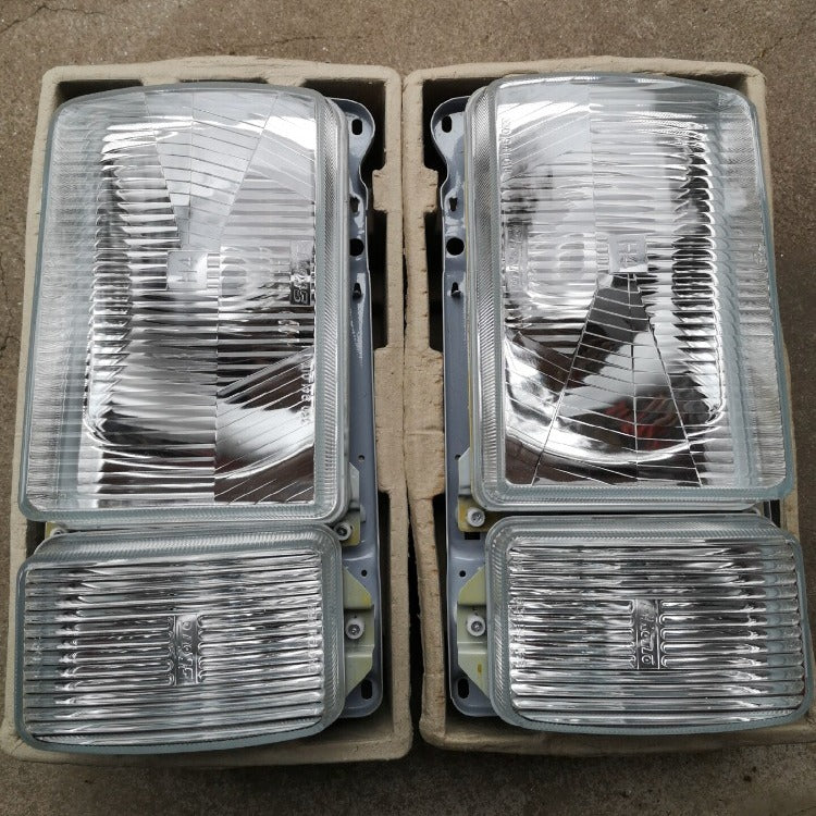 Headlight Assemblies w/ Clear Fogs (Pair) - Genuine VW NOS - B2