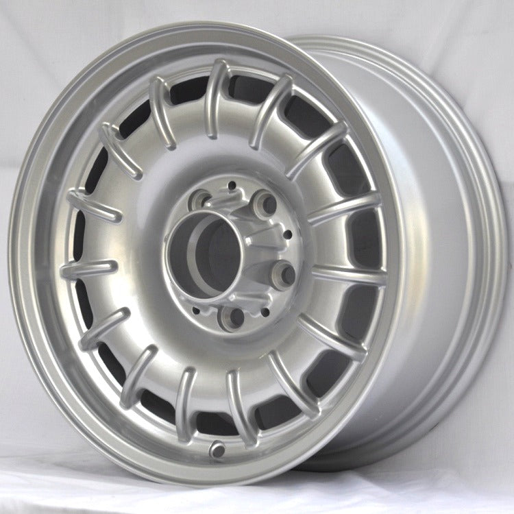16" Bundt Wheels