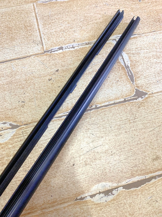 mk2 golf jetta inside scraper seal inner 193837471 193837472 oem