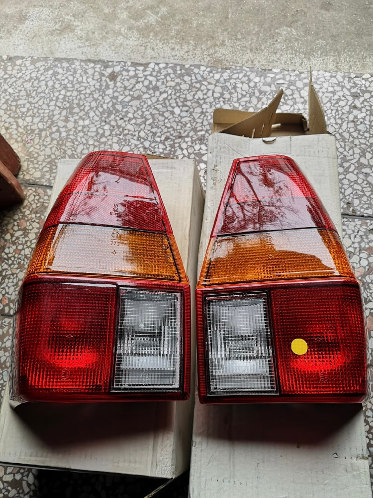 Wagon Taillights (Pair) - Genuine VW NOS - B2 Wagon